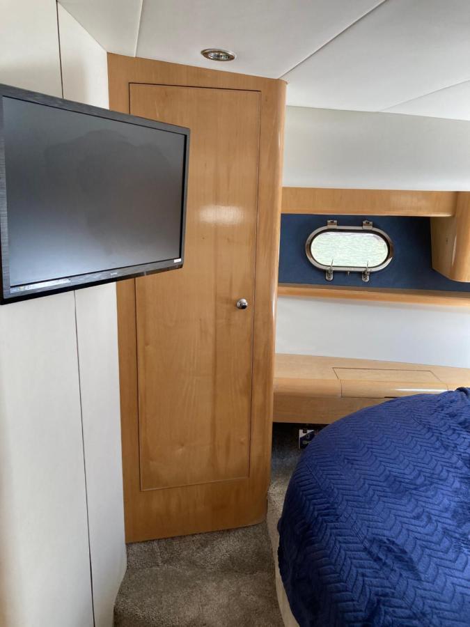 Entire Boat At St Katherine Docks 2 Available Select Using Room Options Londres Exterior foto