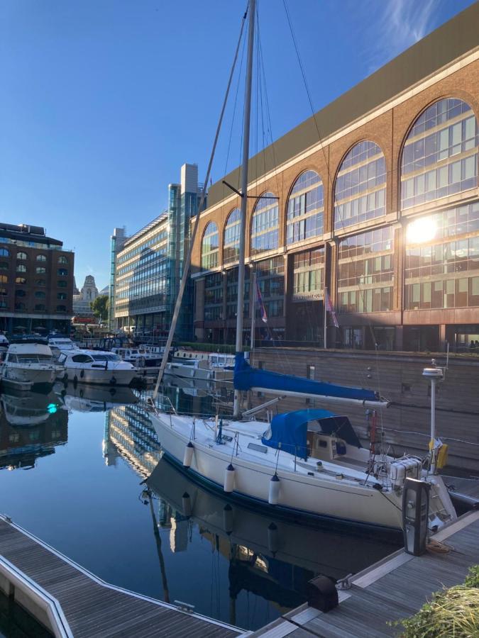 Entire Boat At St Katherine Docks 2 Available Select Using Room Options Londres Exterior foto